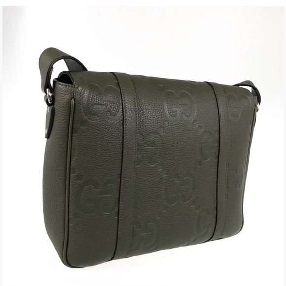 Green Jumbo GG Embossed Leather Medium Flap Messenger Bag used photo shoot - Picture 6 of 10